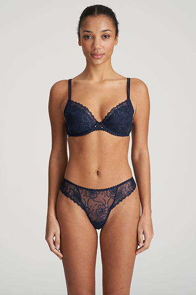 Marie Jo Jane Pushup